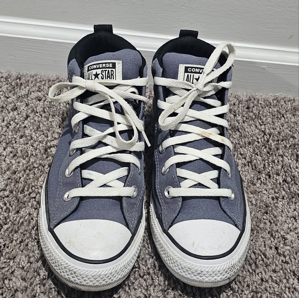 Converse Chuck Taylor Allstars Sneakers Size 8 Men